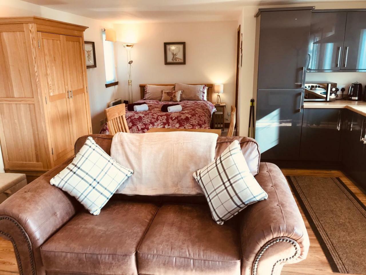 Courtyard Bothy Villa Grantown-on-Spey Buitenkant foto